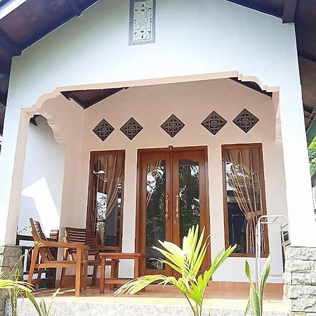 Yayan Bungalow ギリ・アイル エクステリア 写真