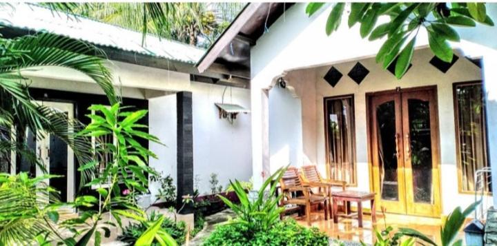 Yayan Bungalow ギリ・アイル エクステリア 写真