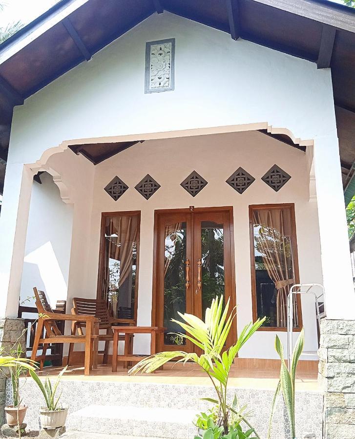 Yayan Bungalow ギリ・アイル エクステリア 写真
